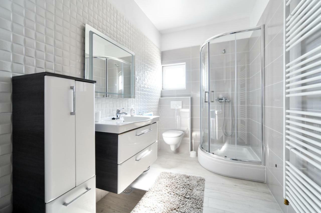 Apartman Novokmet-Crno Hotel ซาดาร์ ภายนอก รูปภาพ