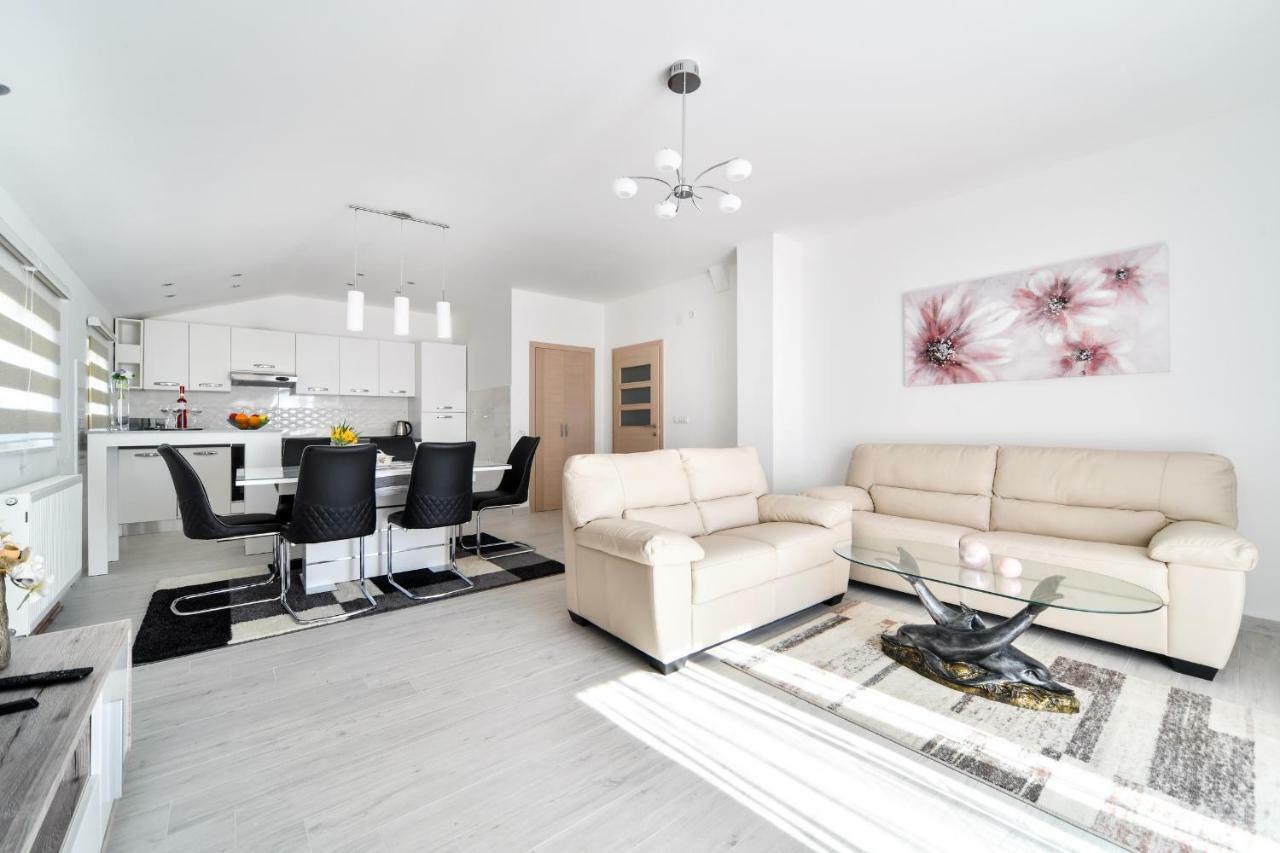 Apartman Novokmet-Crno Hotel ซาดาร์ ภายนอก รูปภาพ