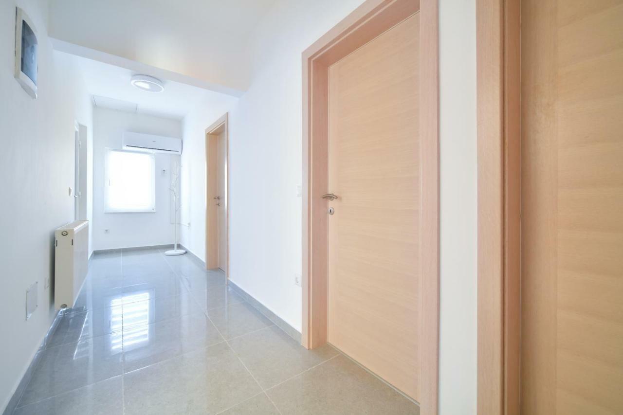 Apartman Novokmet-Crno Hotel ซาดาร์ ภายนอก รูปภาพ